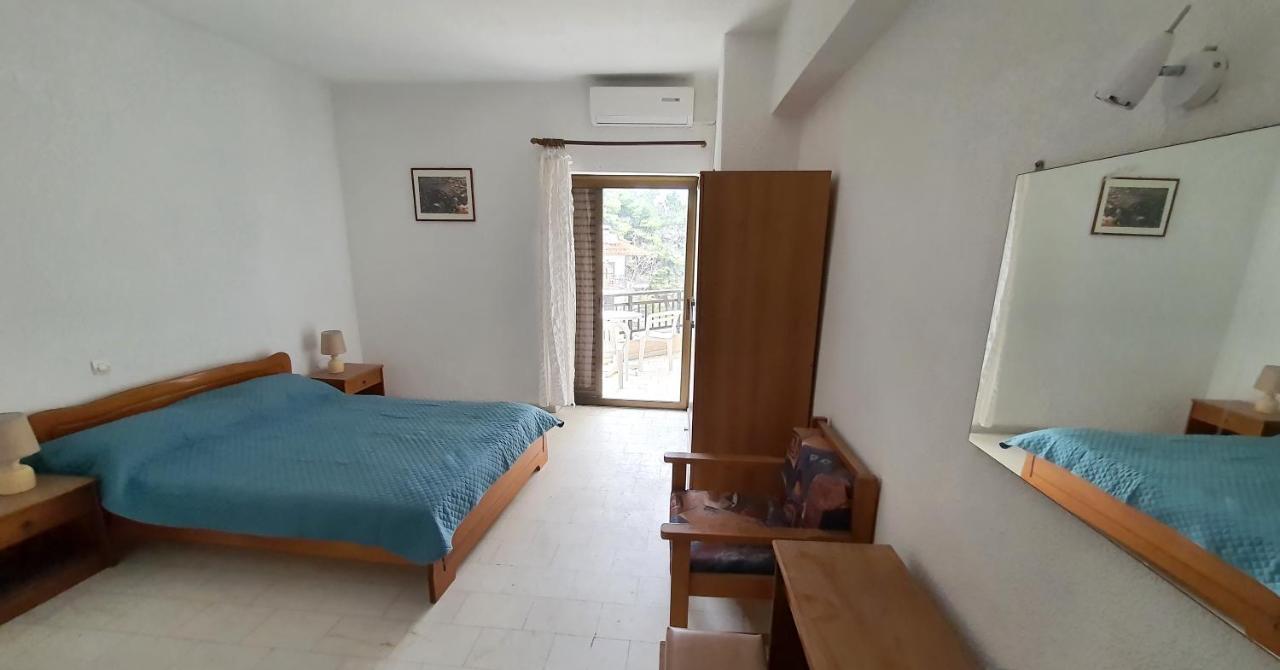 Hotel Pashos Kriopigi Ngoại thất bức ảnh