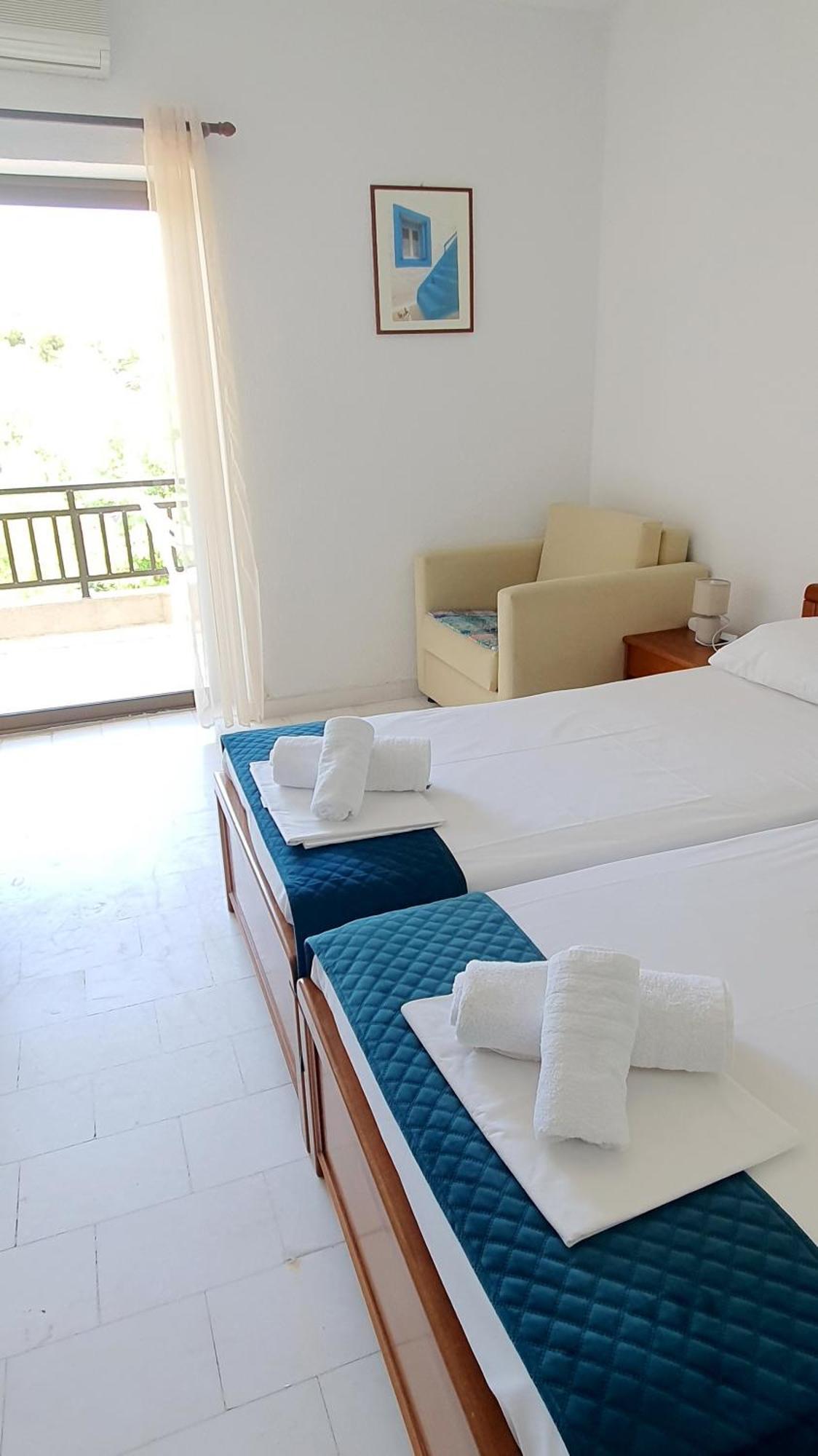 Hotel Pashos Kriopigi Ngoại thất bức ảnh