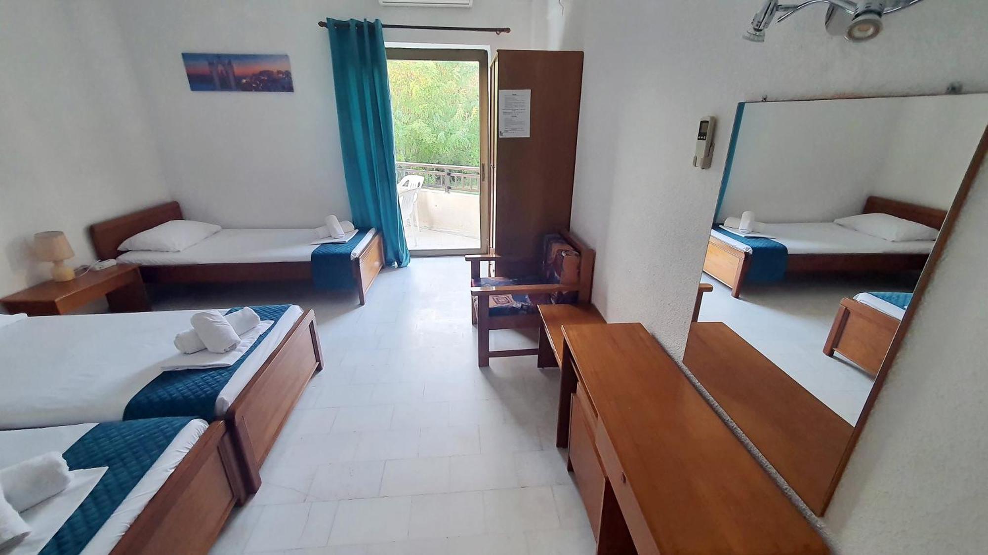 Hotel Pashos Kriopigi Ngoại thất bức ảnh